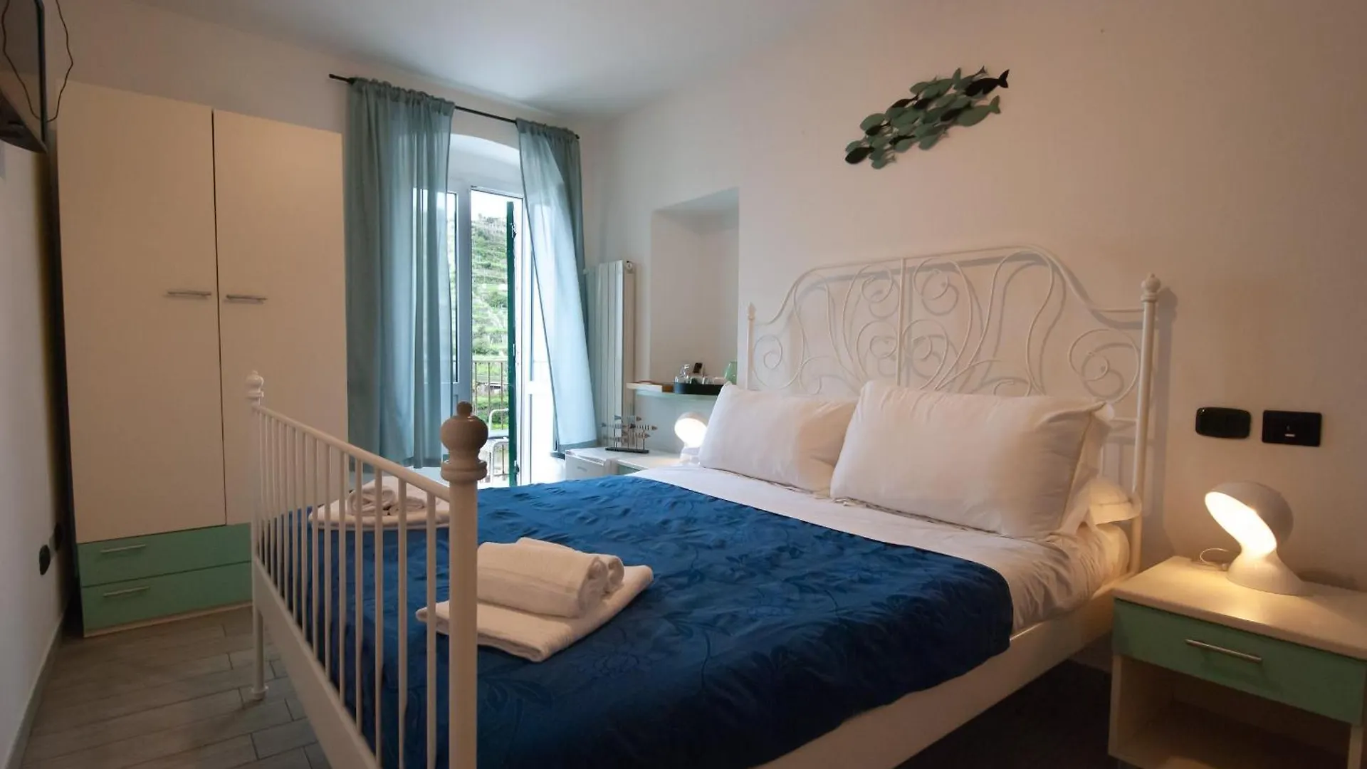 Volo Rooms By Arbaspaa Manarola