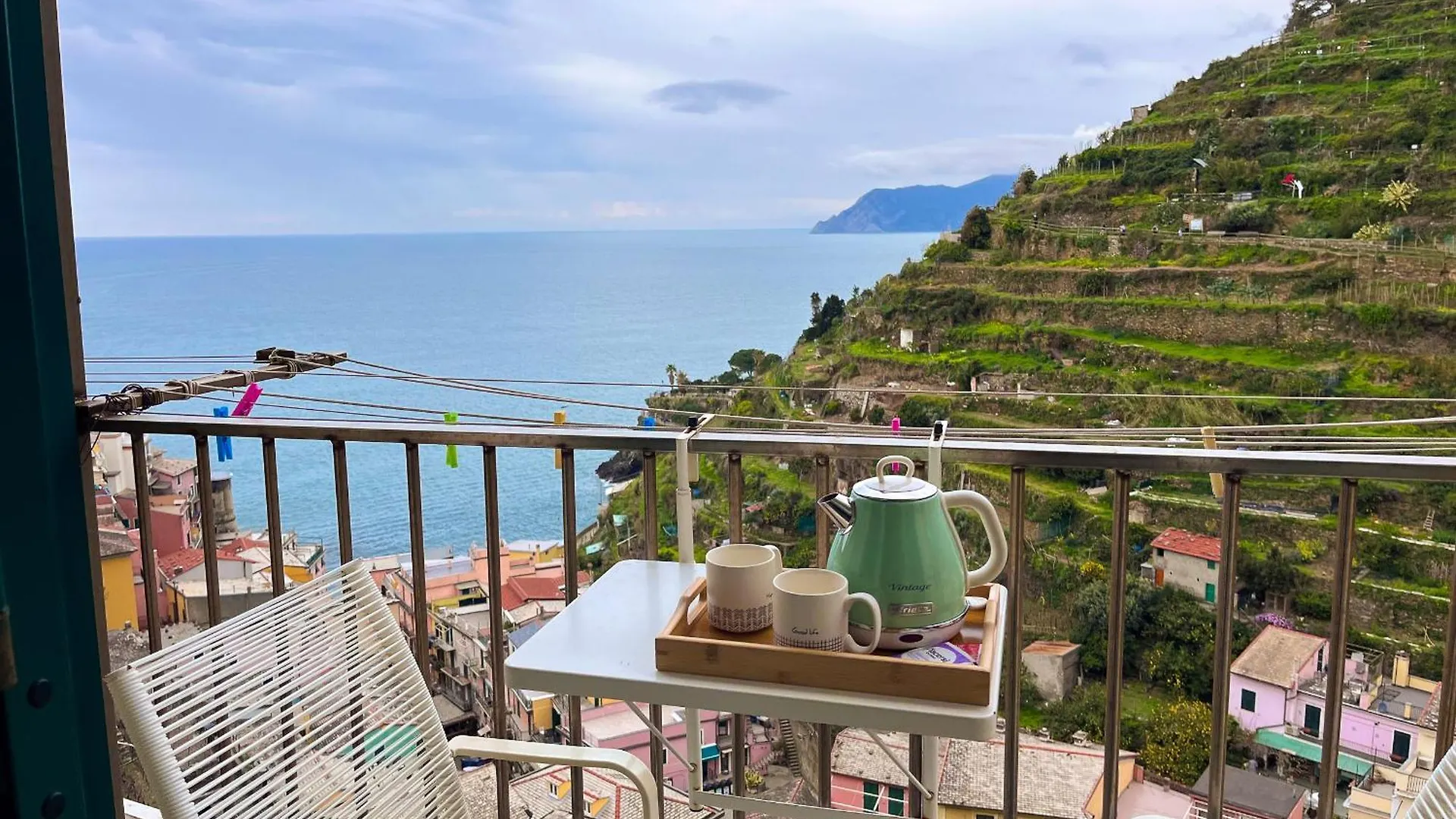 Volo Rooms By Arbaspaa Manarola Guest house